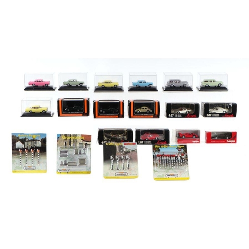 198 - A collection of 1-83 scale 'OO' gauge trackside vehicles including examples by Gaugemaster, Jaguar E... 