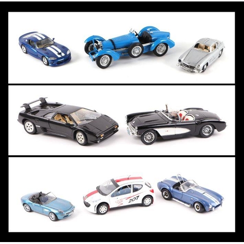 237 - Assorted diecast models including Bburago 1/24 scale Mercedes-Benz 300SL Gold Wing, Dodge Viper GTS ... 