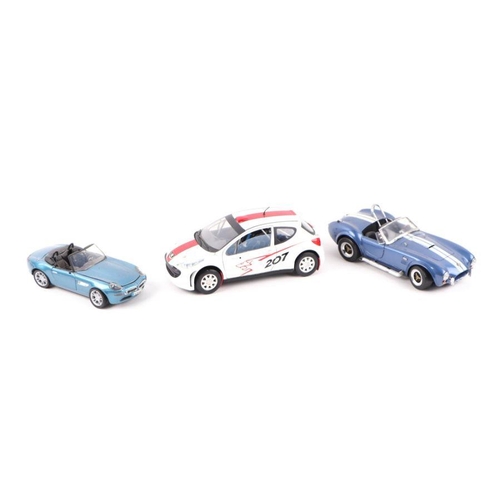 237 - Assorted diecast models including Bburago 1/24 scale Mercedes-Benz 300SL Gold Wing, Dodge Viper GTS ... 