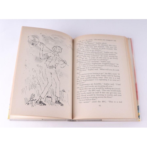 40 - Dahl (Roald) The BFG, first edition, illustrated by Quentin Blake, printed by Jonathan Cape 1982, ha... 