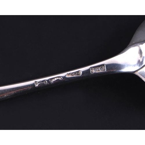 602 - A matched set of eight Georgian silver dessert spoons, various dates and makers marks, 261g.