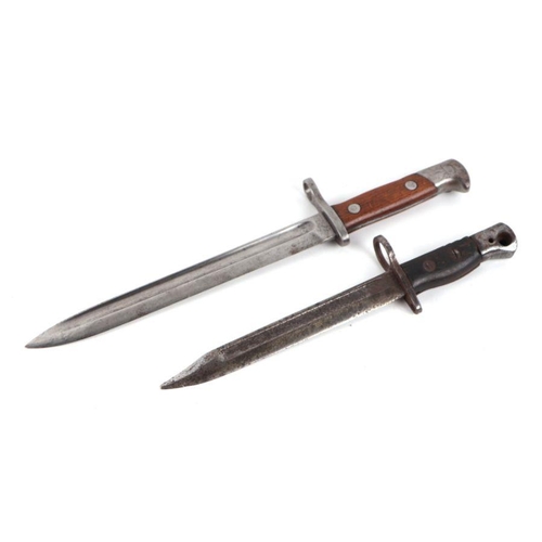 81 - A German Mauser Model 1871/84 Knife bayonet with a 25cms (9.875ins) blade, together with a British N... 