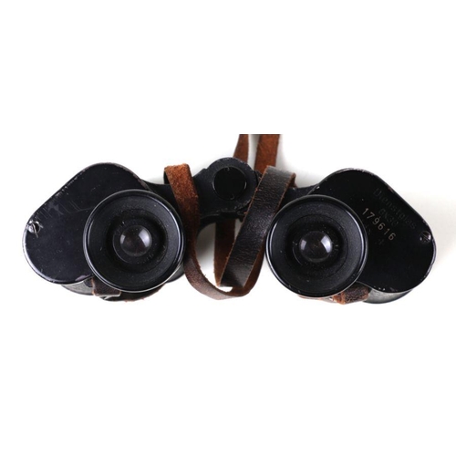 50 - A pair of WWII German military Dienstglas 6x30 binoculars.