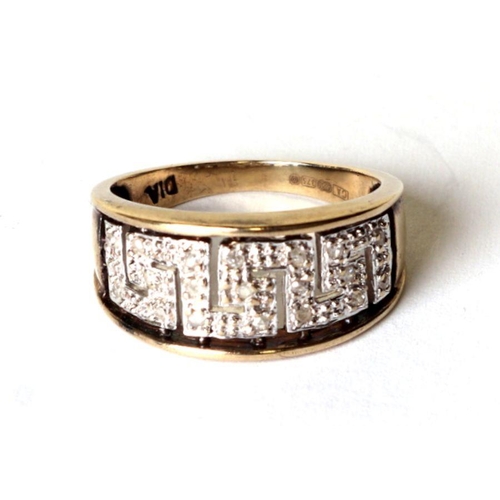 528 - A 9ct gold diamond set dress ring, approx UK size 'L', 2.9g.