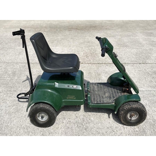 47 - A Patterson Eventer 4 Highlander golf buggy with mains charger.