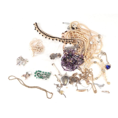 483 - A quantity of assorted costume jewellery to include faux pearl necklaces; brooches; bracelets and si... 