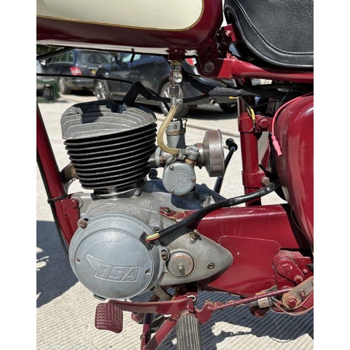 53 - A 1958 BSA Bantam D5 175cc registration no.  815 BHW, frame no.  FD52958, engine no.  ED5B2387, maro... 