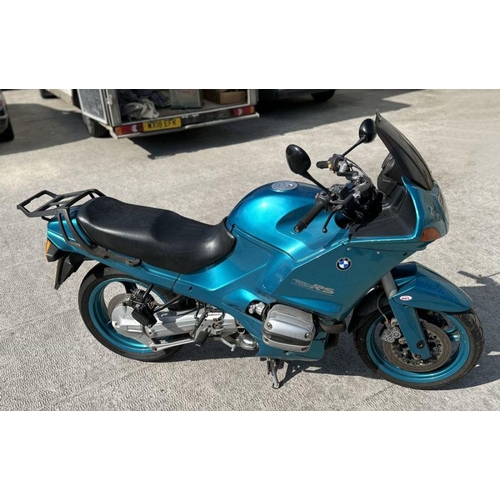 57 - A 1993 BMW R1100 RS, registration no.  L940 DUE, frame no. 0294076, engine no. 21936106, blue.  We a... 