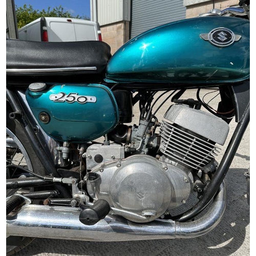 58 - A 1972 Suzuki T250R, unregistered, frame no.  T250R33923, engine no.  T25033949, a low mileage examp... 