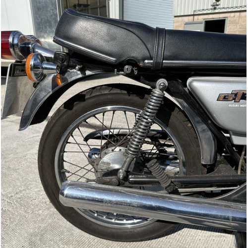 59 - A 1975 Suzuki GT125, registration no.  KAJ 138N, frame no.  GT12542594, engine no.  51819, silver.  ... 