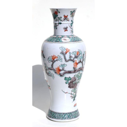 672 - A large Chinese famille vert vase decorated with birds amongst flowering foliage, 45cms high.Conditi... 