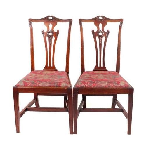 1021 - A harlequin set of George III style mahogany dining chairs with drop in seats (4+2).