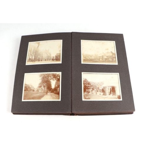 22 - A quantity of assorted early 20th century photograph albums containing various black & white ima... 