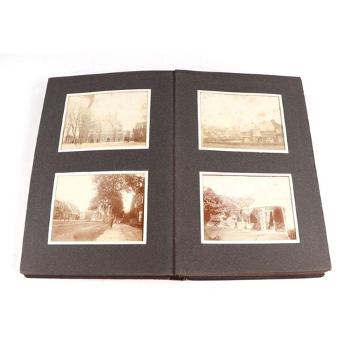 22 - A quantity of assorted early 20th century photograph albums containing various black & white ima... 