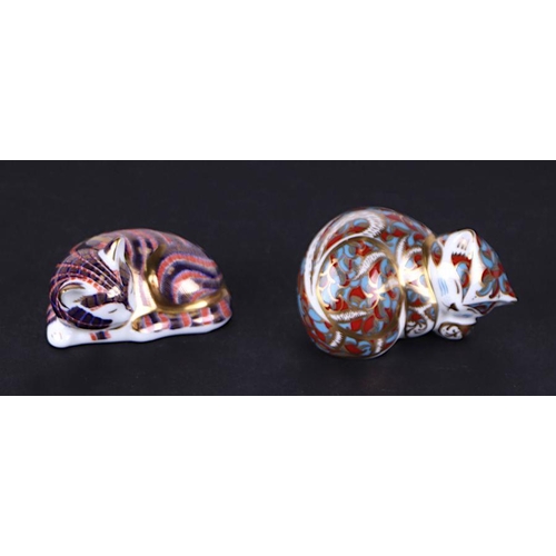 373 - A group of Royal Crown Derby paperweights, Marmelo, limited edition 74/2500; Cat Nip Kitten; Content... 