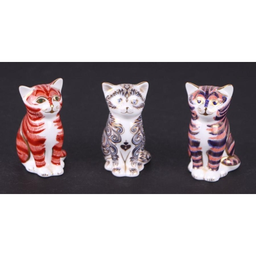 374 - A group of Royal Crown Derby paperweights, Majestic Kitten, limited edition 784/5000; Ginger Kitten;... 