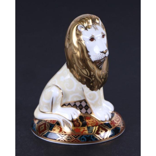 465 - A Royal Crown Derby paperweight, Heraldic Lion, limited edition, 209/2000, with gold stopper, boxed ... 