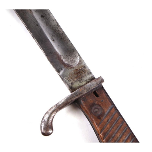 59 - An M1898/05 Imperial German Butcher bayonet in its steel scabbard. Marked to the ricasso and near th... 