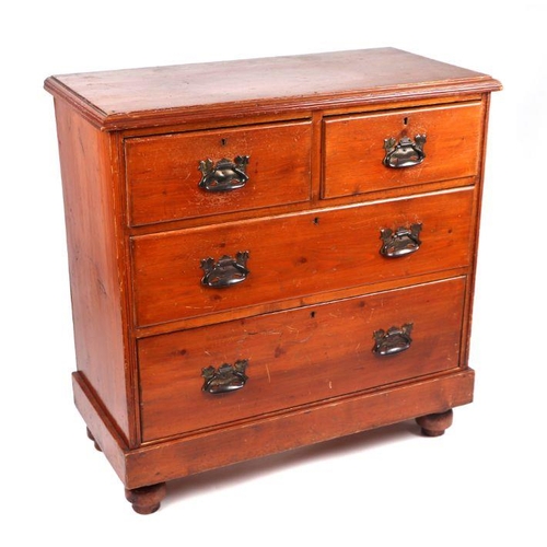 943 - A late 19th century pine chest of two short and two graduated long drawers, on turned feet, 91cms wi... 