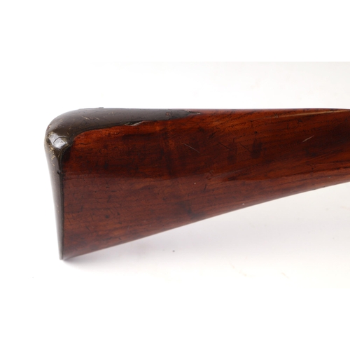 85 - A percussion sporting gun with oak stock, 157cm long.