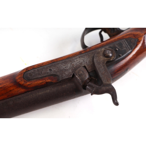 85 - A percussion sporting gun with oak stock, 157cm long.