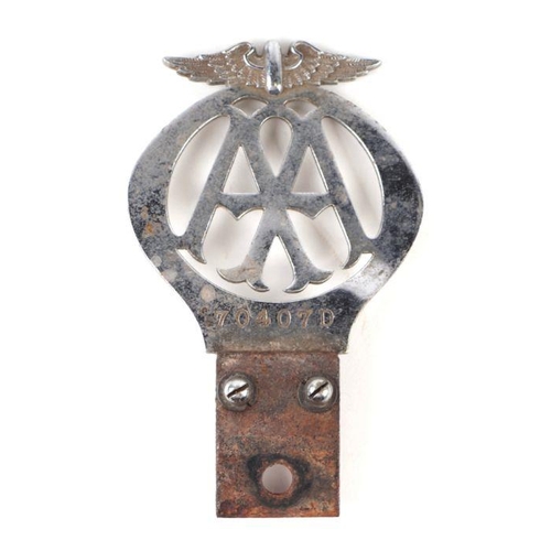 385 - An Automobile Association (AA) Member's badge, no. 70407D, issued between 1932 - 34.