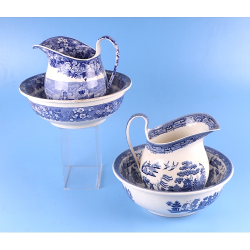 290 - A Wedgwood Ferrara pattern blue & white jug and washbowl; together with a Wedgwood Willow pattern ju... 