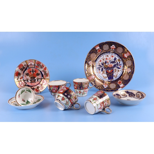 284 - A quantity of early 19th century Imari pattern ceramics to include plates and tea wares.