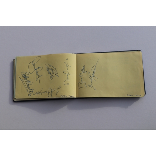 87 - A group of autograph albums to include signatures by Bobby Moore, Barry Sheen, Stan Woods, Barbara W... 