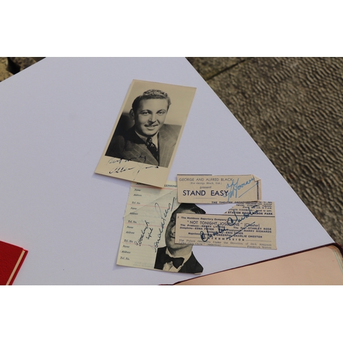 87 - A group of autograph albums to include signatures by Bobby Moore, Barry Sheen, Stan Woods, Barbara W... 