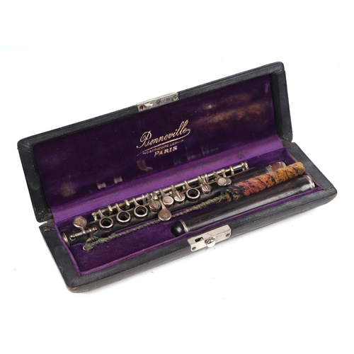 78 - A Bonneville Harris rosewood piccolo, serial no. 3940, cased.