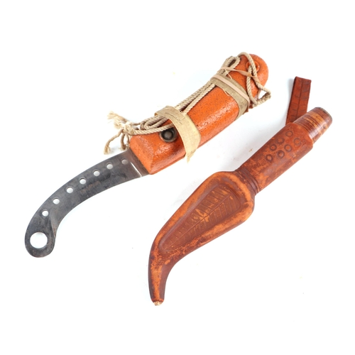 111 - A WWII RAF Air Crew life raft dingy / floating survival knife 25cm long; together with a Scandinavia... 