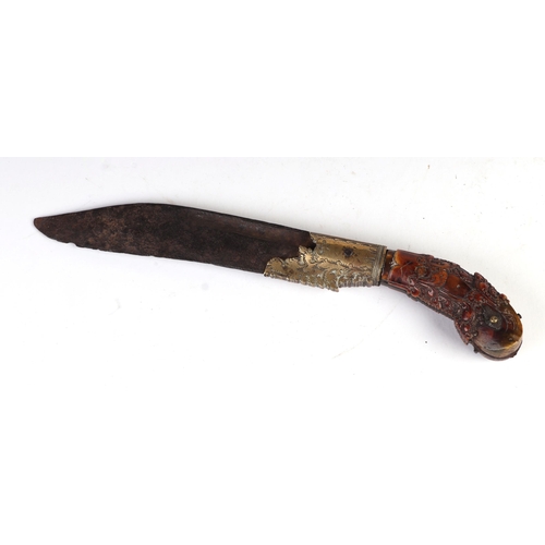 115 - A Sri Lankan (Ceylon) Piha Kaetta dagger, possibly 17th century (a/f), 31cms long.