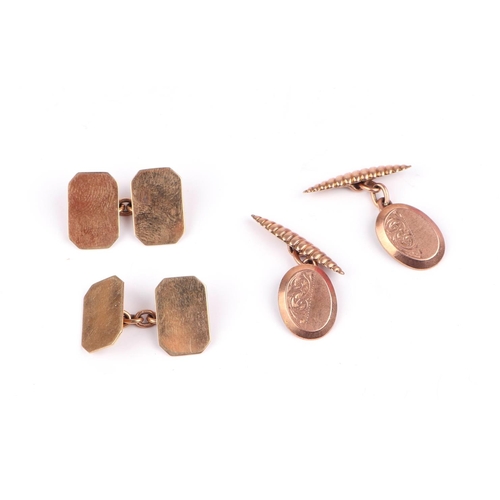 1221 - Two pairs of 9ct gold cufflinks, 11.8g.