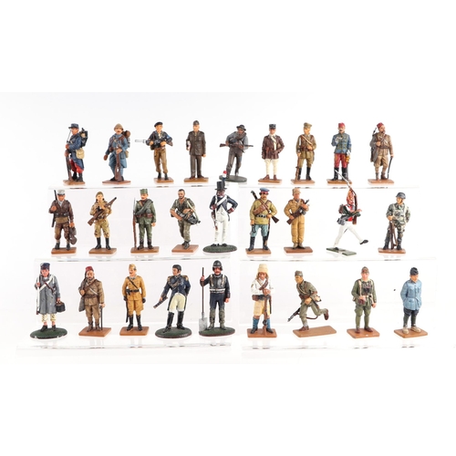 141 - A large quantity of Del Prado painted lead soldiers, six in original packaging,