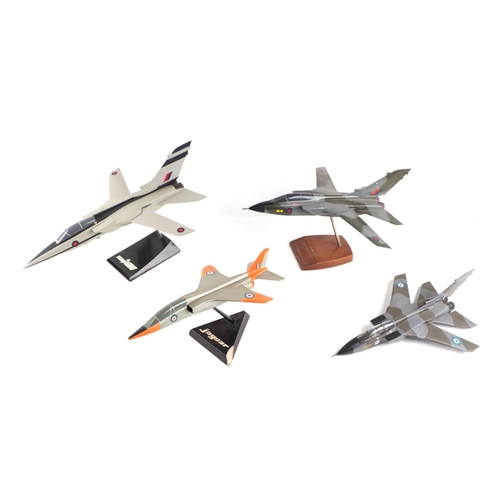 1415 - A group of vintage Space Models Ltd fighter jet models on stands, the largest 36cms long (4).