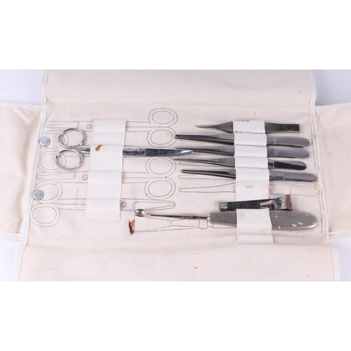 1490 - A vintage German Berco surgeons kit, possibly military, with five layers of surgeons instruments, so... 