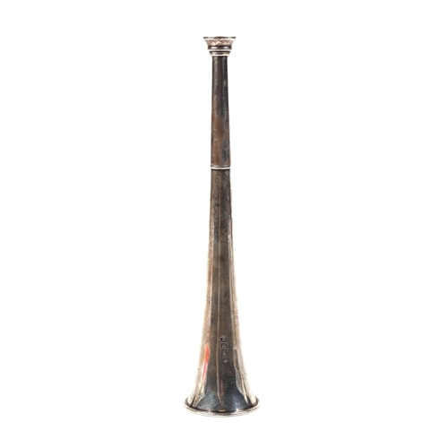 1723 - Hunting interest:  A late Victorian silver hunting horn, Sampson Morden & Co., London 1897, 104g, 25... 