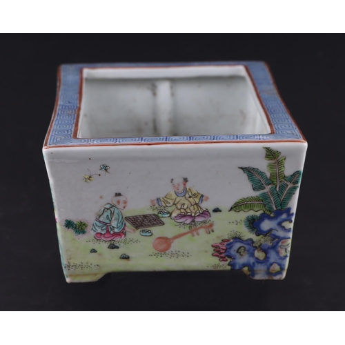 1968 - A Chinese famille rose rectangular planter decorated with figures in a landscape, seal mark to the u... 