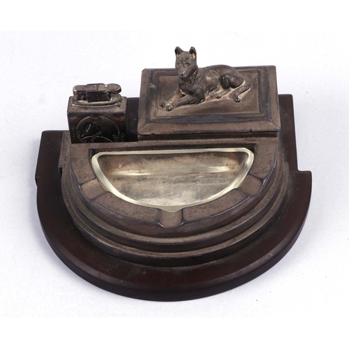 222 - An Art Deco smokers companion ash tray with lighter, cigarette box and ashtray, 18cm wide