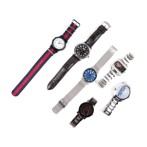 344 - Assorted ladies and gentleman's fashion watches including a Timex, Explorer, Skagen Denmark, Wenger ... 