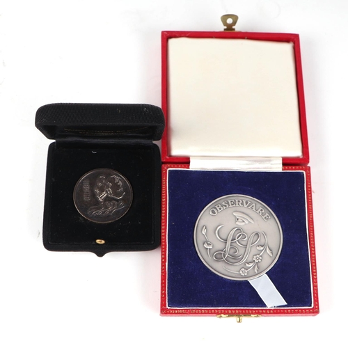 351 - A silver Lunar Society commemorative medallion, boxed; together with four other boxed silver commemo... 