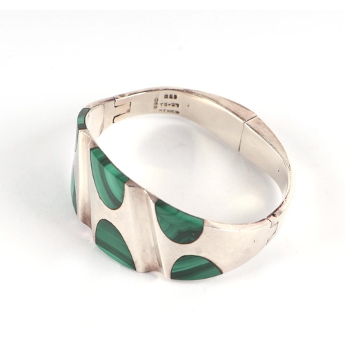 461 - A vintage suite of Mexican silver and malachite jewellery comprising Taxco hinged bangle, matching e... 