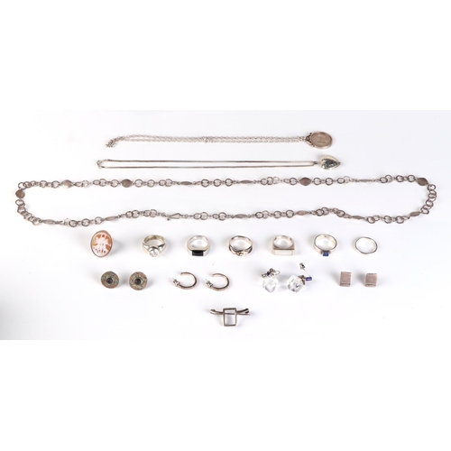 490 - A quantity of silver jewellery to include bangles and necklaces, total weight 327g.