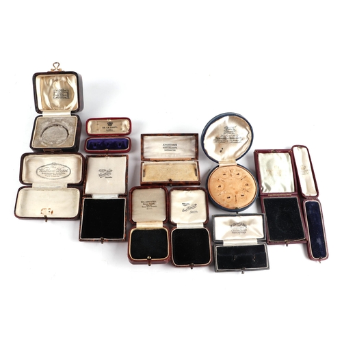 493 - A large quantity of Victorian and later jewellery display boxes.