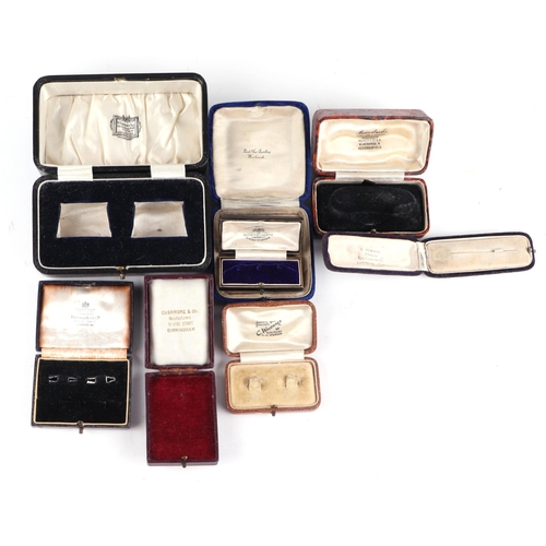 493 - A large quantity of Victorian and later jewellery display boxes.