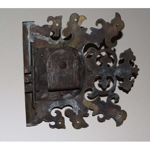 330 - A late 18th / early 19th century engraved brass lock plate with original key and associated hinges; ... 