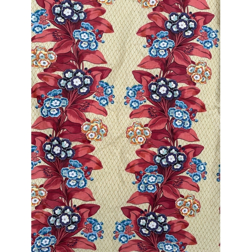 160 - A pair of lined curtains with floral decoration, 235cms drop and width 110cms (2).