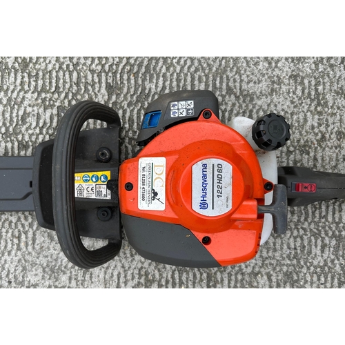 25 - A Husqvarna 122HD60 petrol hedge trimmer and an Echo PB-2620 petrol driven leaf blower (2).