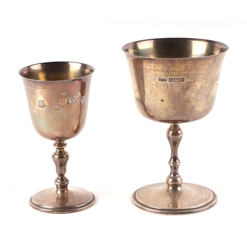 678 - A silver goblet with baluster form stem, Birmingham 1971, 227g; together with another similar, 129g ... 